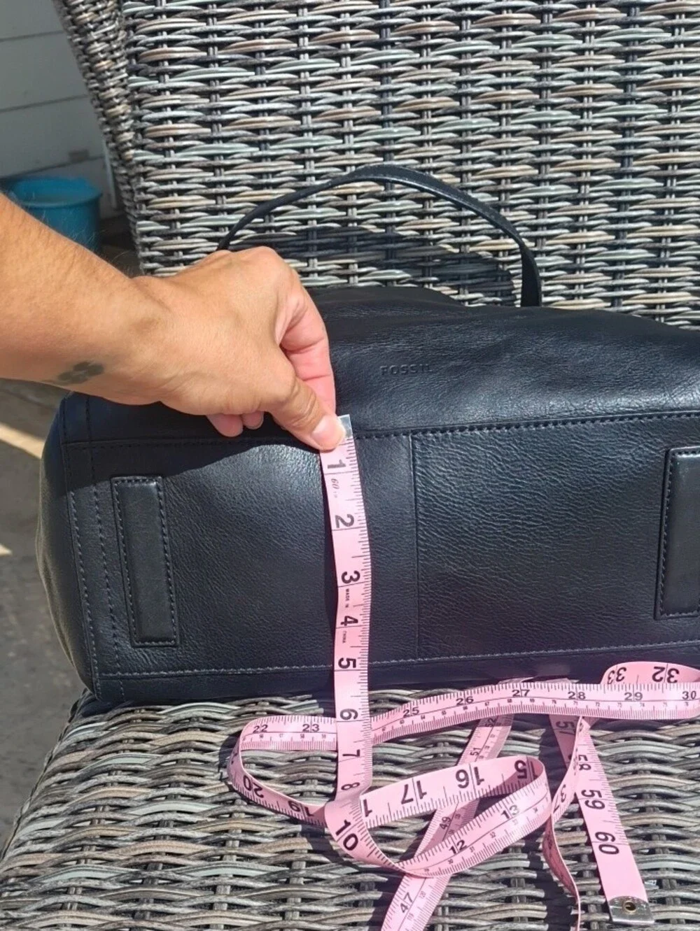 Fossil Tote In Black - Picture 6 of 11
